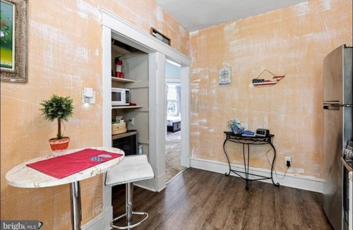 Wilmington House | Unique 10 bedrooms for 20+Person
