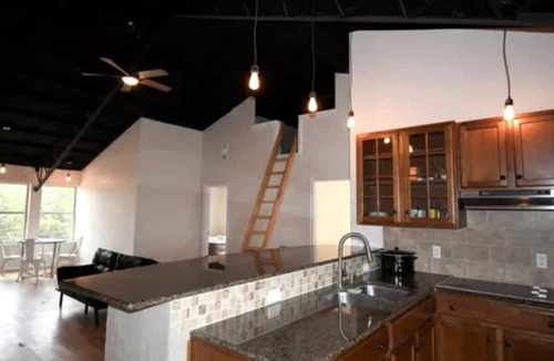 Cookson House | Unique Loft Rental with Access to Spacious Deck and Games Room for an Amazing Getaway by Tenkiller Ferry Lake in Oklahoma