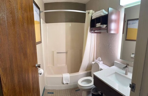 Lexington Hotel | Unwind in a Charming Room Designed for Memorable Weekend Stays w/Families