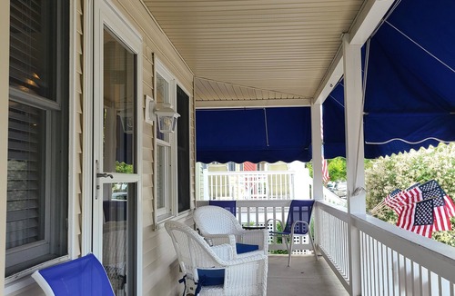 Gold Coast Condo | Updated 1st floor fully furnished Duplex one block off beach!
