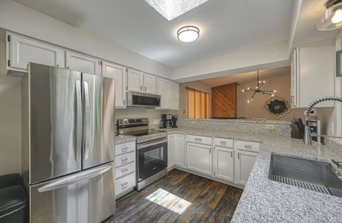 Windwood Coves Cabin | Updated Lake Anna Cabin with TWO King Suites