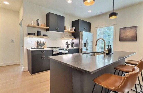Forest Park Apartment | Upscale Stay, Free Parking, Walk to Eats and Parks