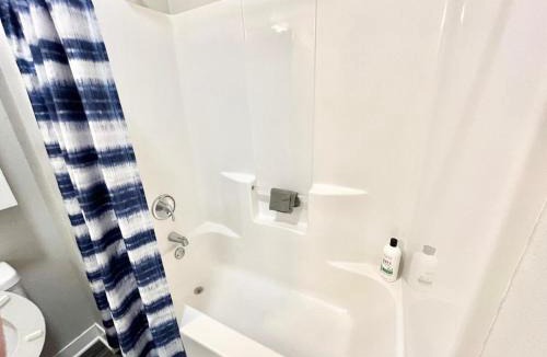 Downtown Des Moines Apartment | Urban Oasis Downtown Condo with Skywalk Access 3