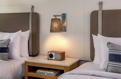 North Ocean City Hotel | Urban Queens Abode, Ashore Resort, Scenic City Frames, Beach Amenities, 2 Rooms