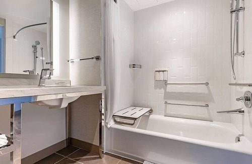 Buzzard Point House | Vacation Day Is Always A Great Idea! 2 Great Units, On-Site Bar, Rooftop Lounge