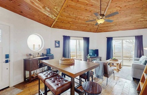 Ranger Cabin | Valley Vista Getaway