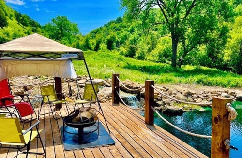 Lansing Cabin | ValleyView Lodge 4 bedroom/2.5 bathroom with Swimming Pond and Hot Tub Jacuzzi