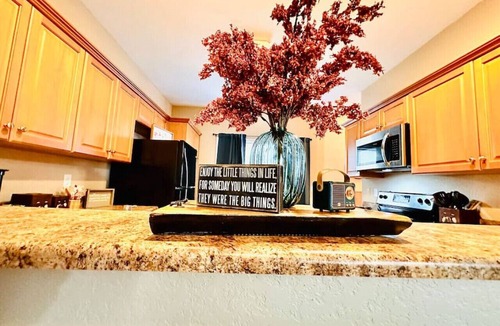 Prattville House | Vintage Boho Condo In Prattville