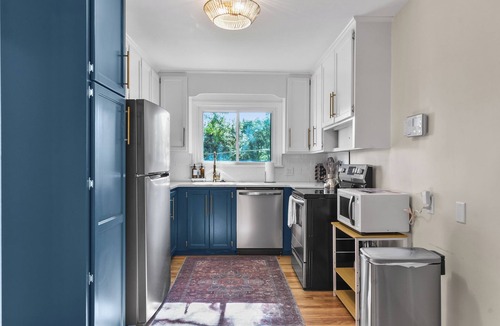 Omaha House | Vintage Modern Mid-Century Gem