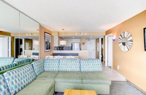 Northeast Virginia Beach Villa | Virginia Beach | Oceanfront Escape | Pool & Beach | 1BR