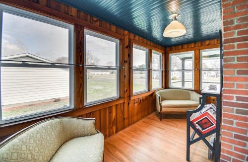 Wachapreague House | Virginia Retreat w/Porch & Grill, Near Beaches!