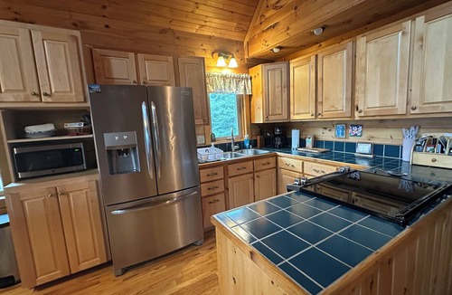 Zionville House | Vivian's View is a majestic mountain paradise!