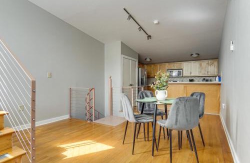 Terry Sanford Apartment | Walk Downtown | Rooftop Patio + 2 King Beds