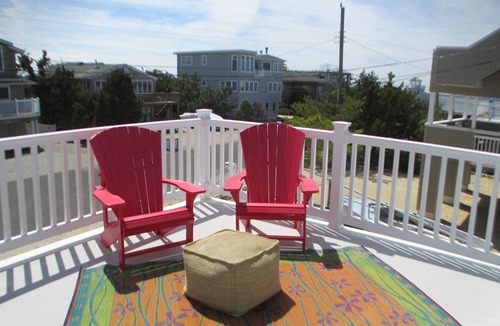 Harvey Cedars House | Walk to beach , bay, shopping & restaurants , sunset views at the end of our st
