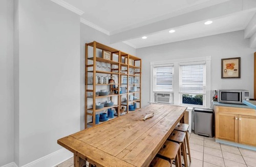 Asbury Park House | Walk to Beach & Town | Hot Tub | Sleeps 12
