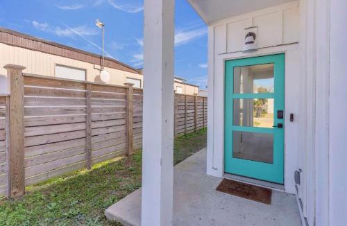 Wilmington Beach House | Walk to Beach & Trails Modern Cozy Retreat Villa