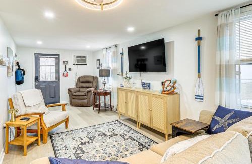Fortescue House | Walk to Beaches & Marina: Fortescue Hideaway