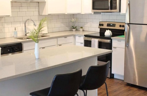 Ames Apartment | Walk to Campustown Cafes from Stylish Retreat