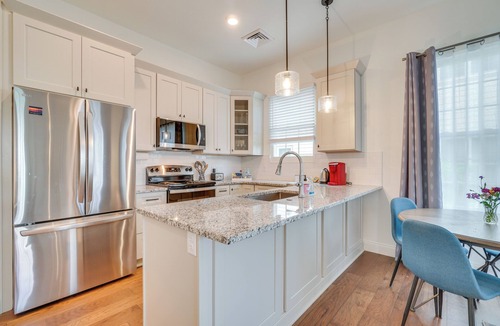 Maryville Apartment | Walk to Historic Maryville: True Southern Getaway!