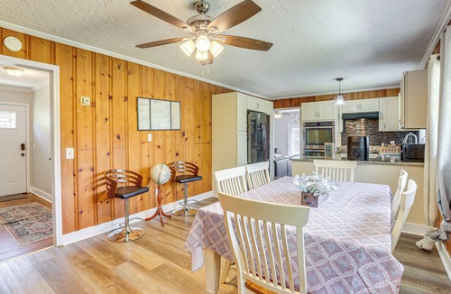 Jacksonville House | Walk to JSU! Family Getaway w/Yard