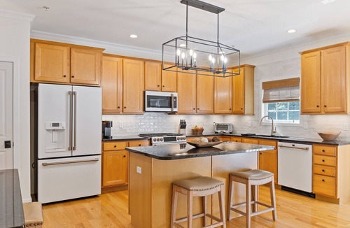 Homewood House | Walk to Navy Stadium, Near USNA and Downtown, Fire Pit and Parking