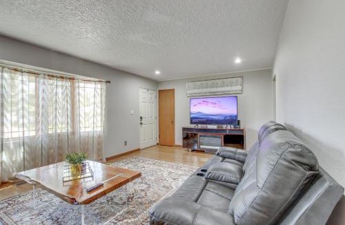 Waterloo House | Walk to Park: Waterloo Home w/Furnished Deck