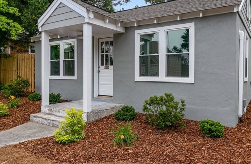 West Southern Pines House | Walkable Cottage, Pet Friendly with Fenced Patio