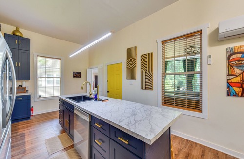 Cheraw House | Walkable Gem in Historic Dtwn Cheraw! Group Ready