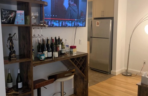 Financial District House | Wall st & water private large bedroom luxury building 2 huge window/female only