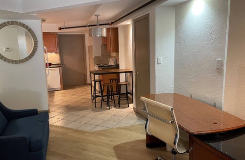 Oklahoma City Bed & Breakfast | Wangshi China Palace Bed and Breakfast
