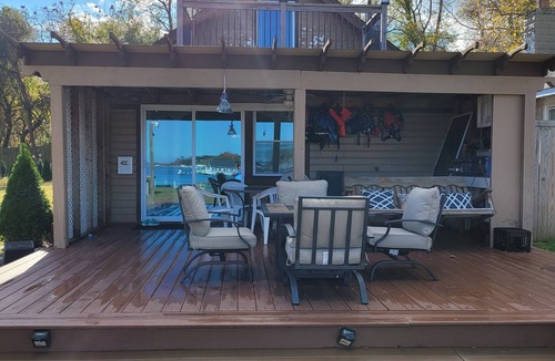 Pasadena House | Want to get away? Staying with us. Very relaxing.