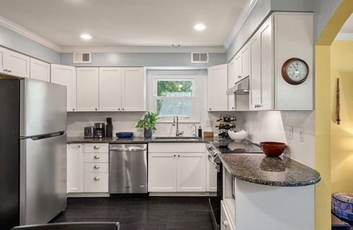 West Ashley House | Warm and Bright 4BR Home near Downtown Charleston