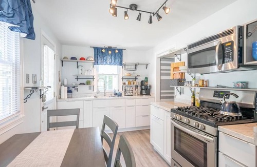 North Cape May House | Washington Cottage Bayside North Cape May Sleeps 6