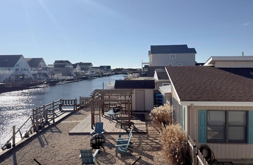 Mystic Island House | Waterfront retreat near LBI NJ and Pine Barrens w/Private Dock