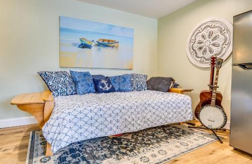 Monticello Apartment | Water & Sunset Views! Monticello Couple's Getaway
