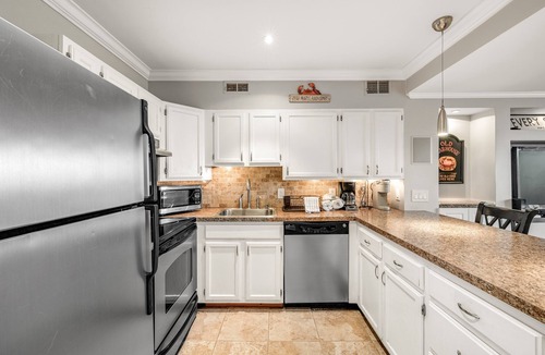North Ocean City Condo | Water View Condo with Patio, Central AC, W/D, Full Kitchen, & Free WiFi