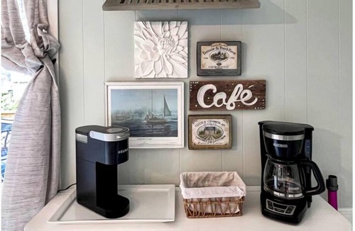 Riva House | Waterfront 3br Cottage - Paddle, Fish, Sand, Sun!