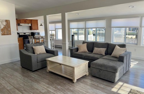 Beach Haven West House | Waterfront Bungalow in Beach Haven West - Amazing Location, Recently Updated