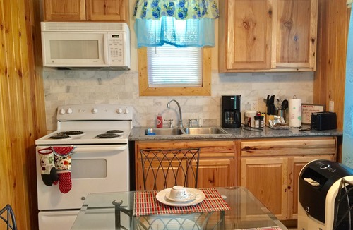 Onalaska Cabin | WATERFRONT CABIN #3 Lake Livingston, Onalaska, Texas