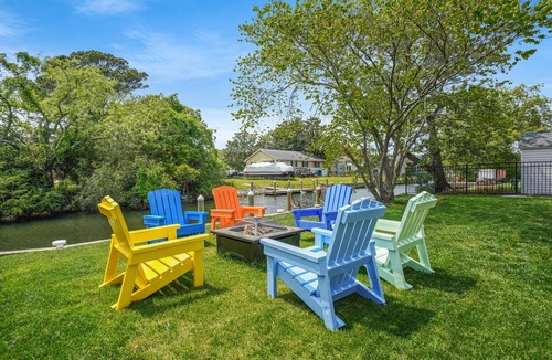 West Ocean City House | Waterfront Coastal Casual Home with Screened Deck + Boat Dock + Dog-Friendly!