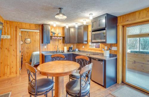 Crofton House | Waterfront Crofton Cabin - Boat Dock & Fire Pit!