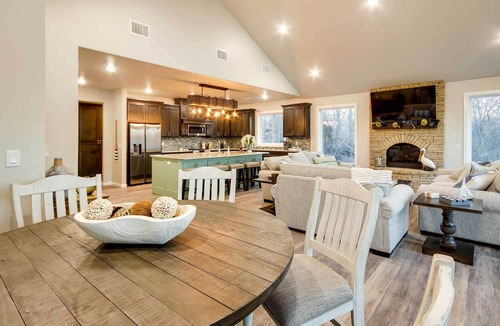 Cleora House | Waterfront Grand Lake Family House w/Game Room!