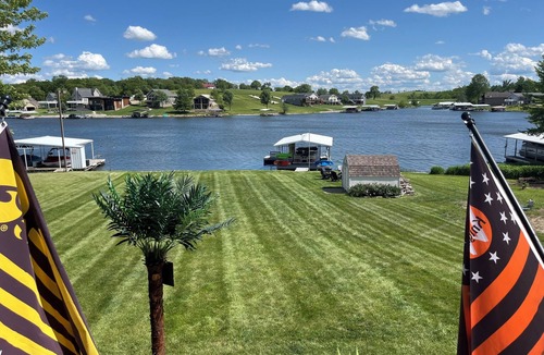 Sun Valley Lake House | Waterfront home at Sun Valley Lake 1 hour 15 minutes south of Des Moines
