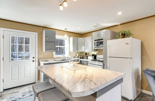 Canton House | Waterfront Home w/Access to Lake Anasagunticook!