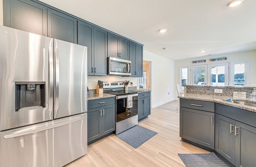 Bumpass House | Waterfront Lake Anna Home: Summer Family Escape!
