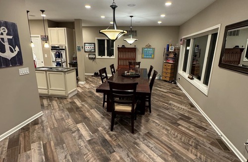 Ingleside House | Waterfront Lake House. 206lf of waterfront, AWESOME sunsets, Beach, pier, Kayaks