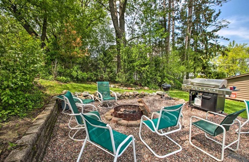 Newville House | Waterfront Lake Koshkonong Home w/Pier & Fire Pit