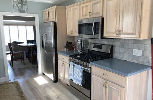 Osbornsville House | Waterfront property - On the Beach