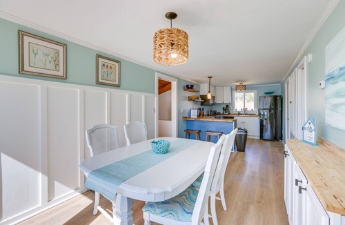 Shelby House | Waterfront Shelby Home w/Fireplace & Scenic Decks
