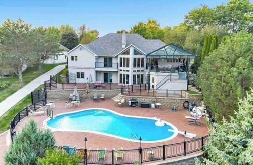 Wrightstown House | WATERFRONT VACATION DREAM HOME!